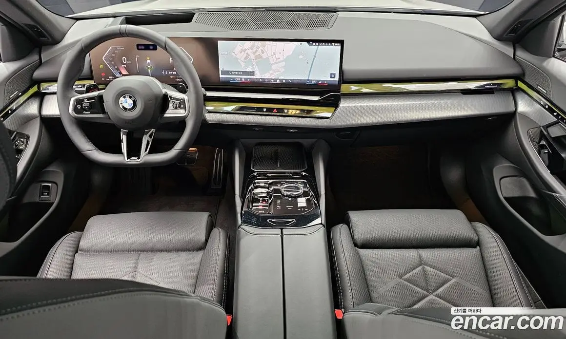 BMW 5 серия 2025 2.0 автомат (гидро), фото 10