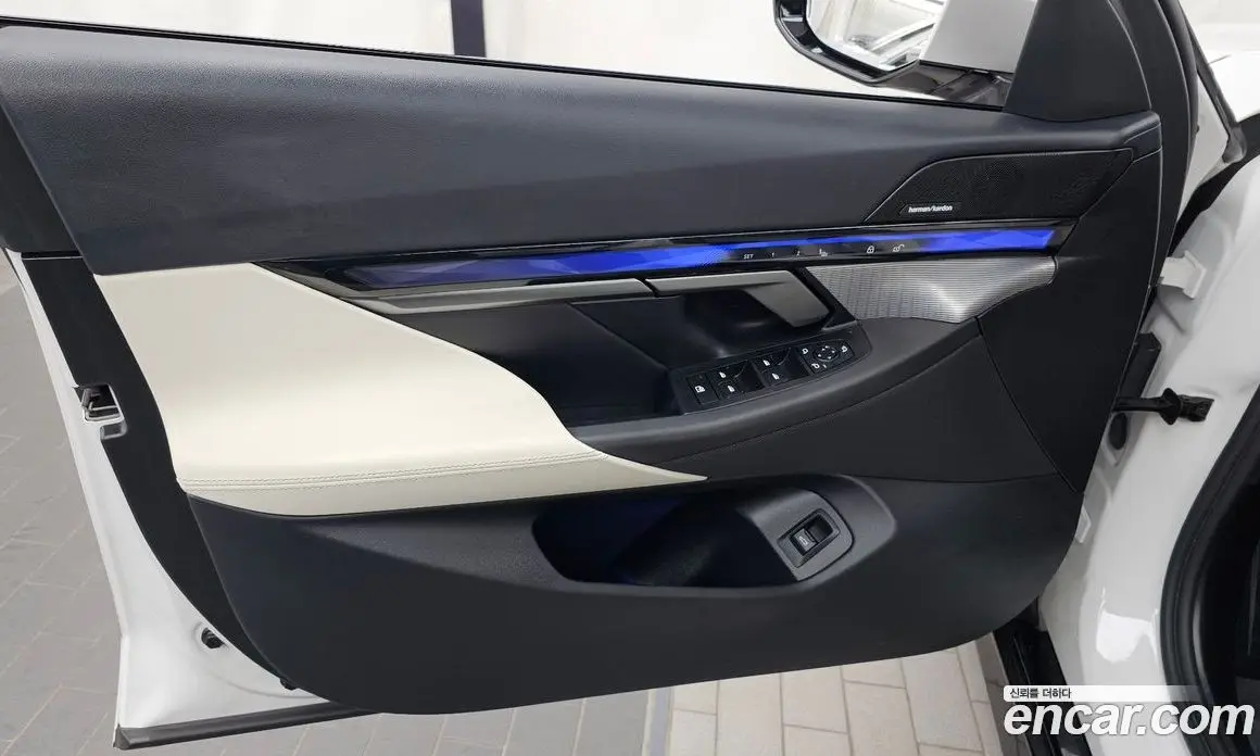 BMW 5 серия 2025 2.0 автомат (гидро), фото 14