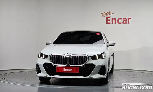BMW 5 серия 2025 2.0 автомат (гидро), миниатюра 3