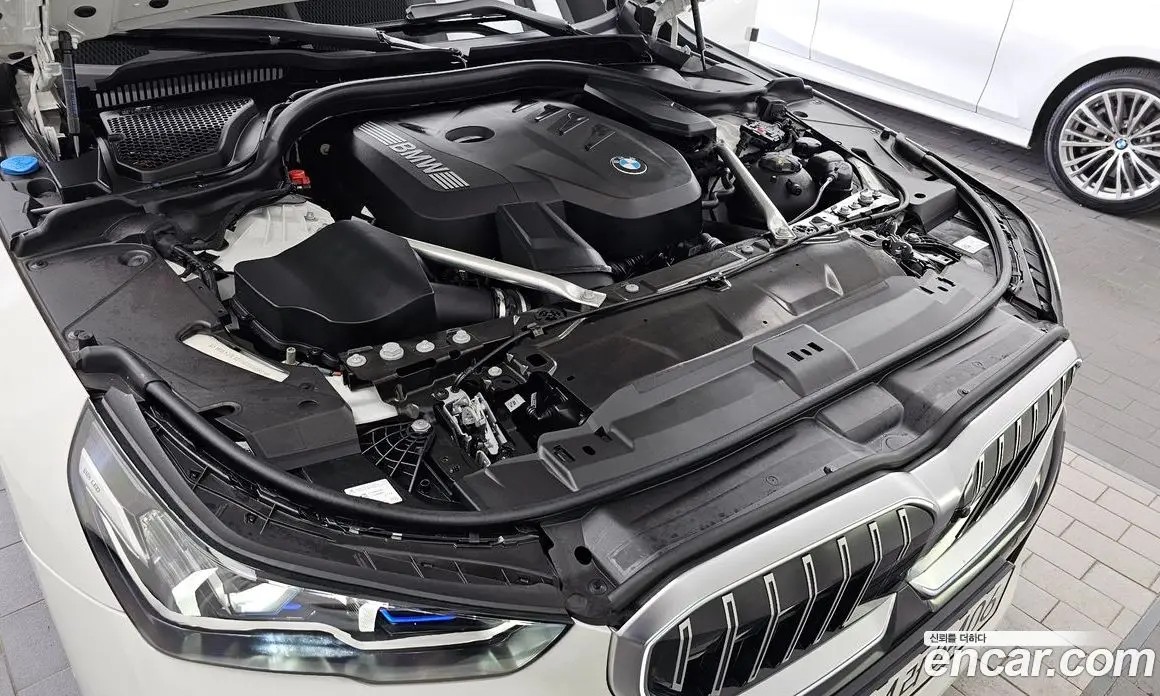 BMW 5 серия 2025 2.0 автомат (гидро), фото 6
