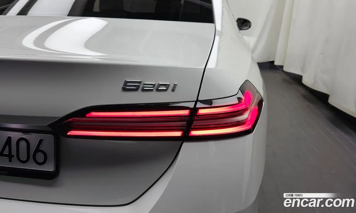 BMW 5 серия 2025 2.0 автомат (гидро), фото 9