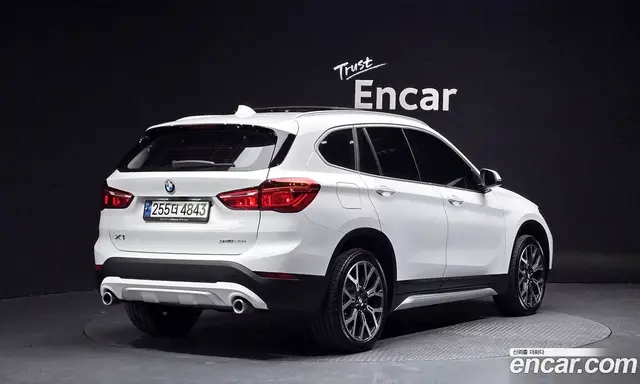 BMW X1 2022 2.0 автомат (гидро), миниатюра 2