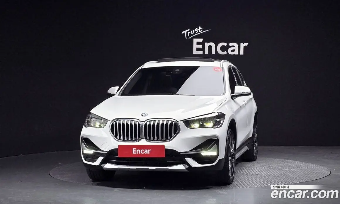 BMW X1 2022 2.0 автомат (гидро), фото 3