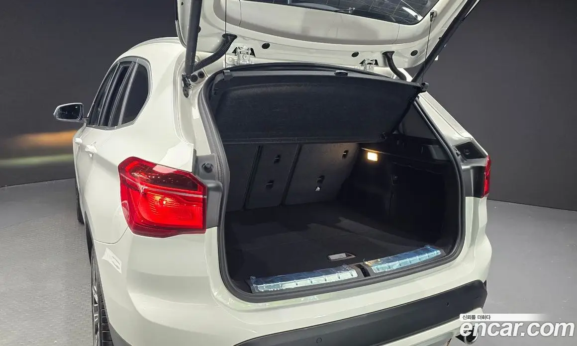 BMW X1 2022 2.0 автомат (гидро), фото 25