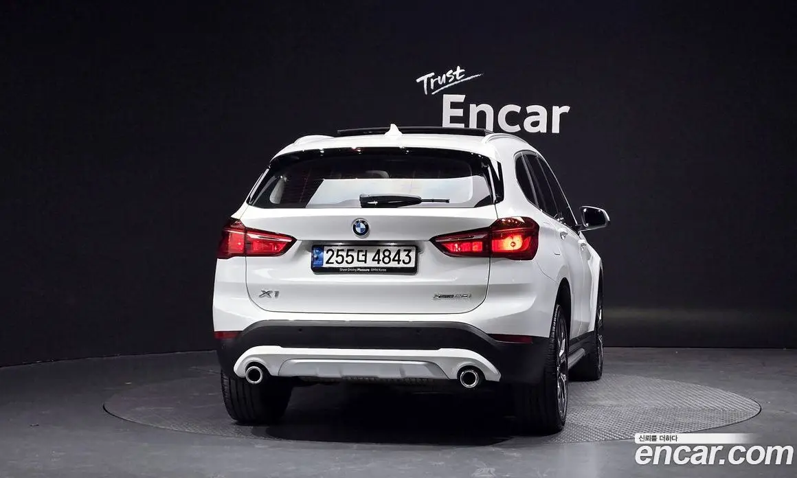 BMW X1 2022 2.0 автомат (гидро), фото 4