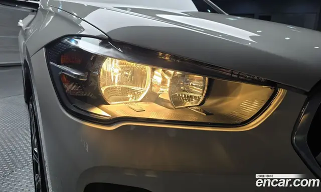 BMW X1 2022 2.0 автомат (гидро), миниатюра 8