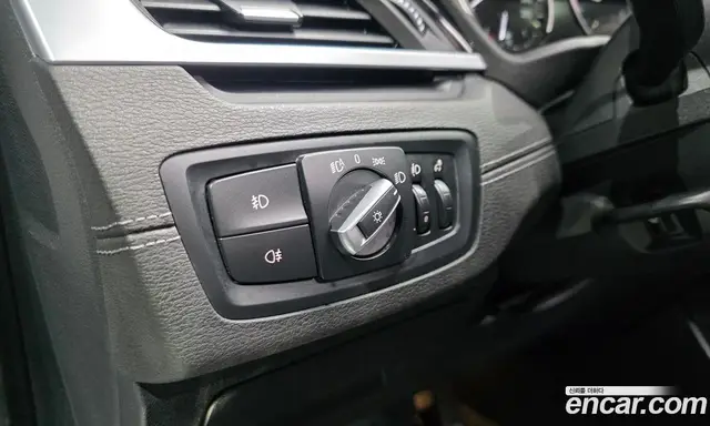 BMW X1 2022 2.0 автомат (гидро), миниатюра 12