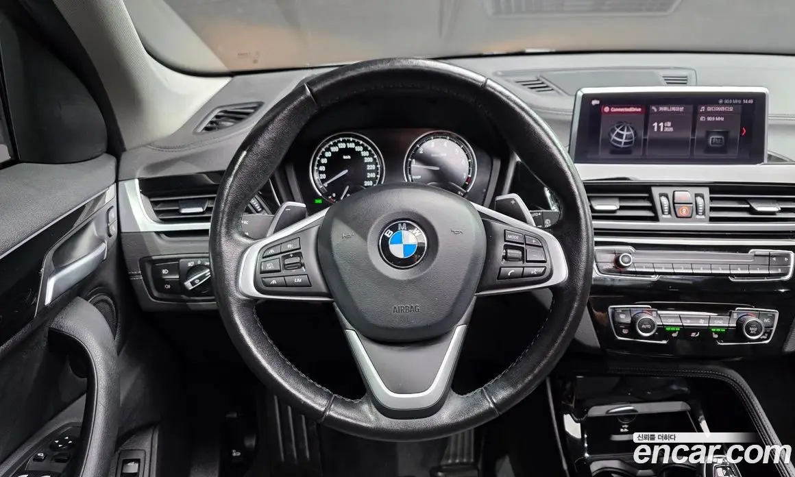 BMW X1 2022 2.0 автомат (гидро), фото 13