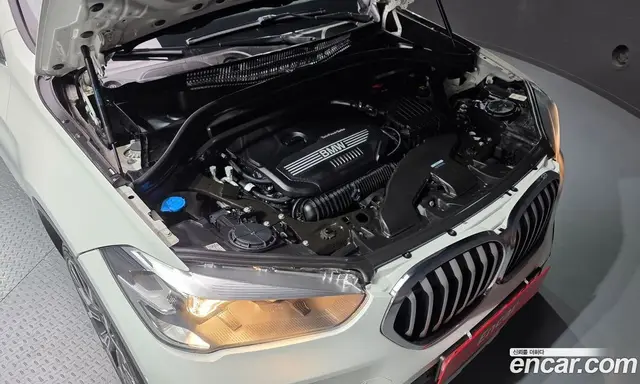 BMW X1 2022 2.0 автомат (гидро), миниатюра 6