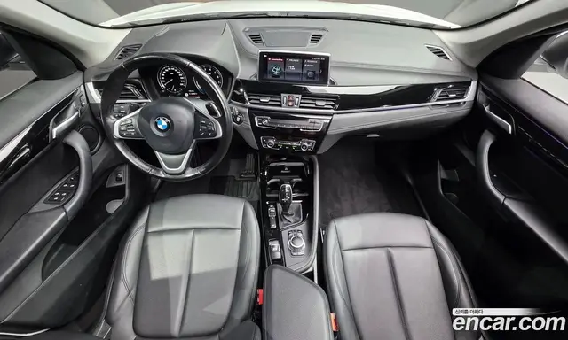 BMW X1 2022 2.0 автомат (гидро), миниатюра 7