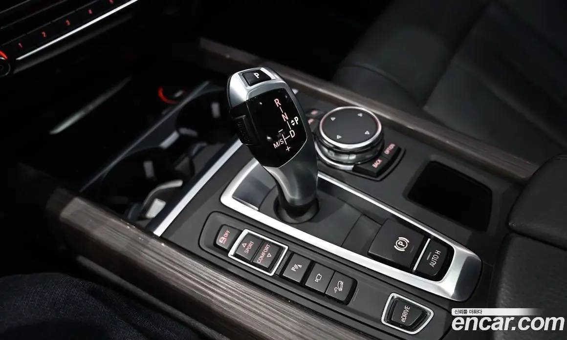 BMW X5 2016 2.0 автомат (гидро), фото 9