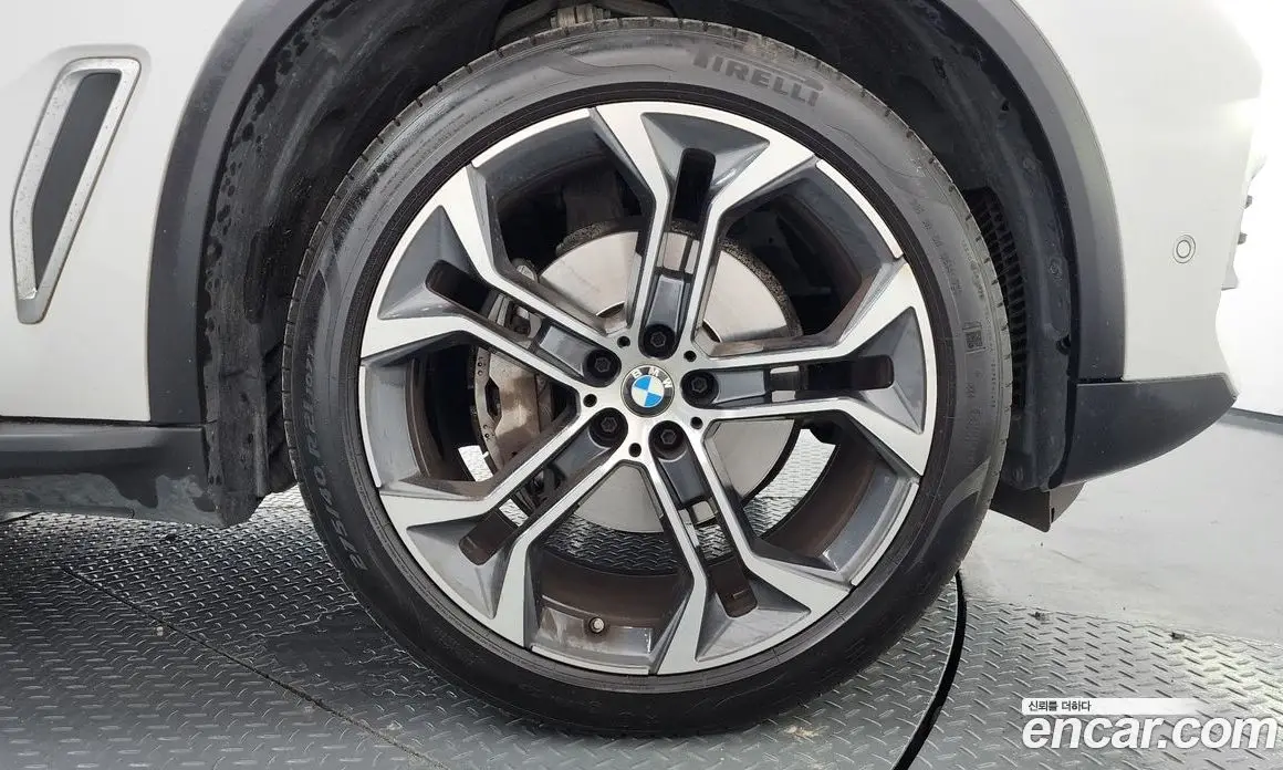 BMW X5 2022 3.0 автомат (гидро), фото 7