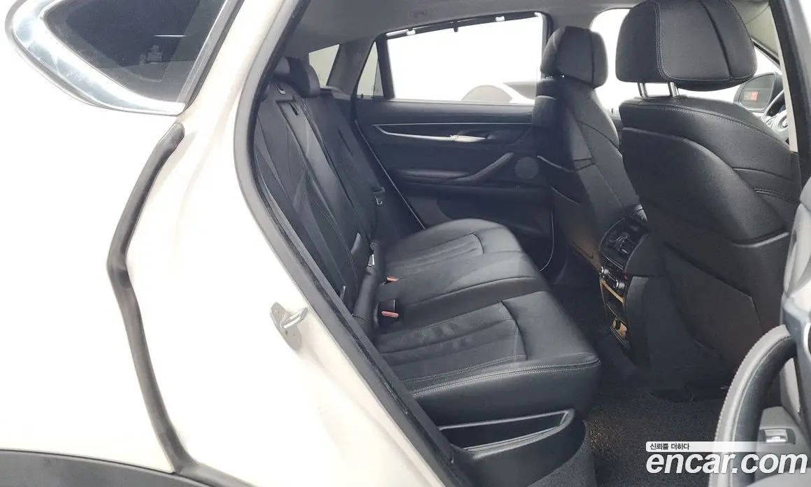 BMW X6 2019 3.0 автомат (гидро), фото 16
