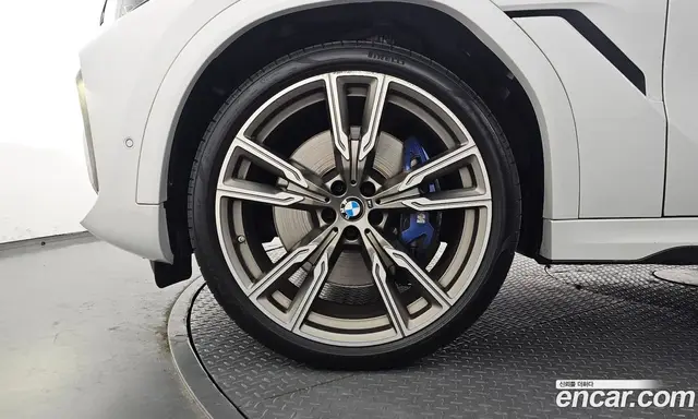 BMW X6 2021 4.4 автомат (гидро), миниатюра 5