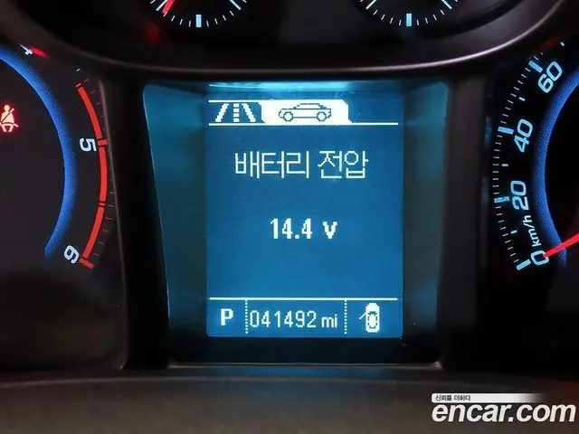 Chevrolet Orlando 2016 1.6 автомат (гидро), миниатюра 9