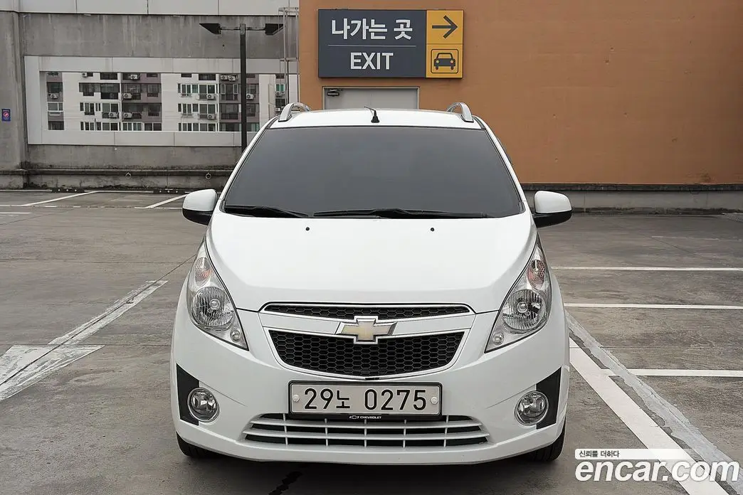 Chevrolet Spark 2011 1.0 автомат (гидро), фото 3