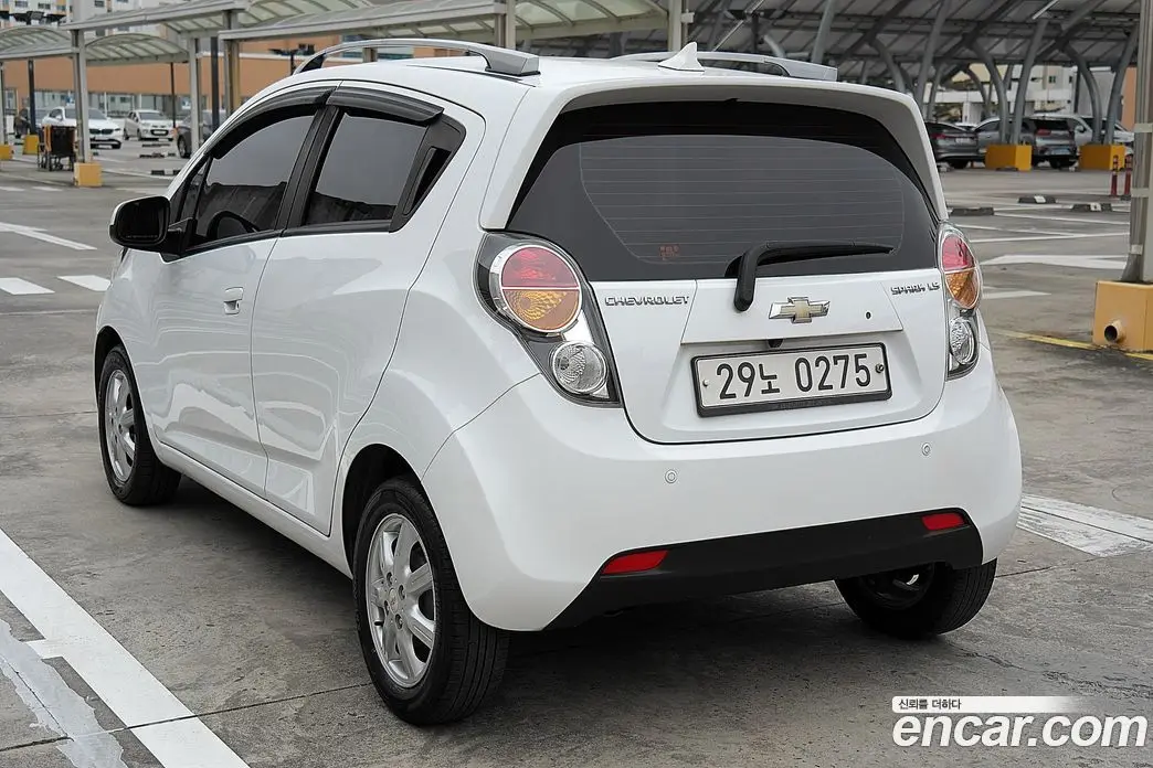 Chevrolet Spark 2011 1.0 автомат (гидро), фото 6