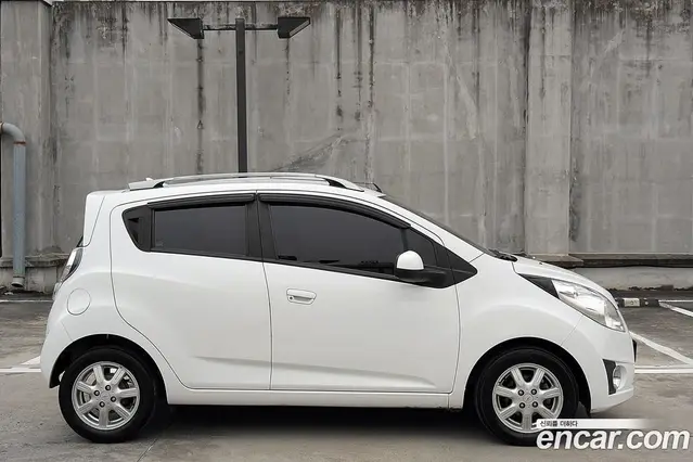 Chevrolet Spark 2011 1.0 автомат (гидро), миниатюра 7