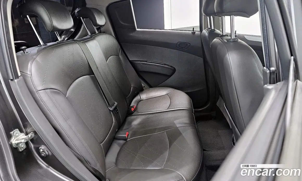 Chevrolet Spark 2015 1.0 автомат (гидро), фото 11