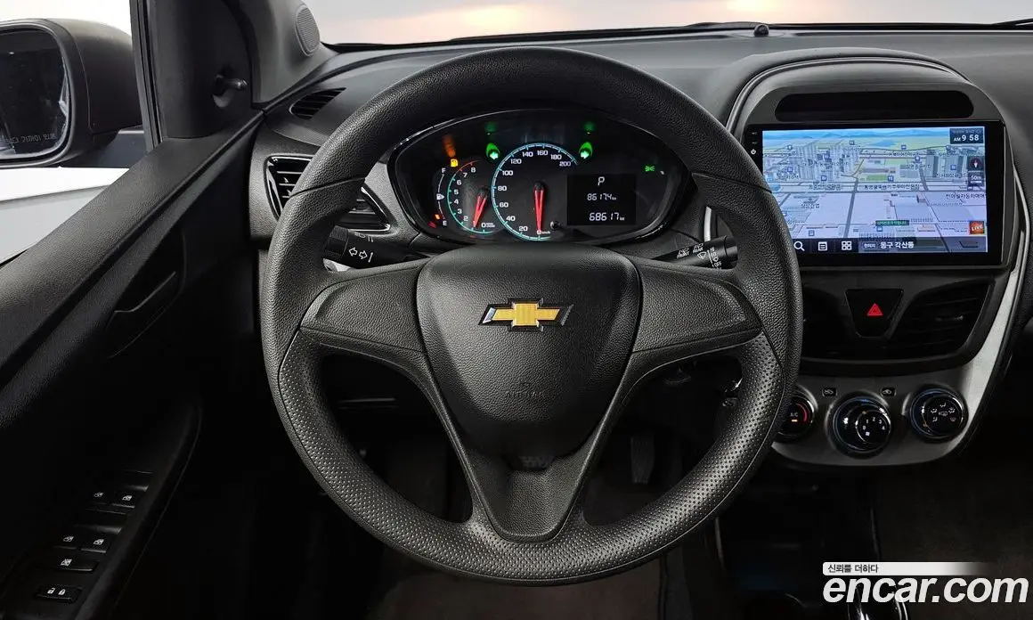 Chevrolet Spark 2016 1.0 автомат (гидро), фото 17