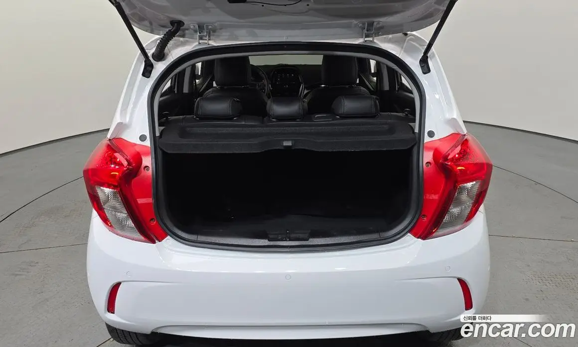 Chevrolet Spark 2022 1.0 автомат (гидро), фото 23