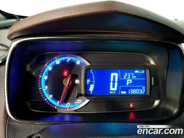 Chevrolet Trax 2015 1.4 автомат (гидро), миниатюра 7