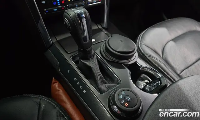 Ford Explorer 2019 2.3 автомат (гидро), миниатюра 12