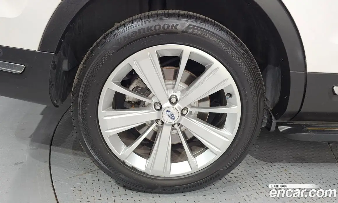 Ford Explorer 2019 2.3 автомат (гидро), фото 5