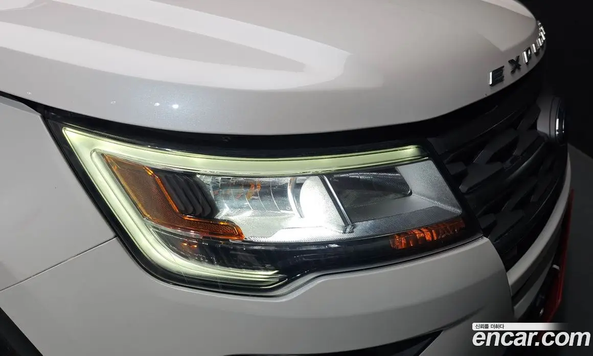 Ford Explorer 2019 2.3 автомат (гидро), фото 8