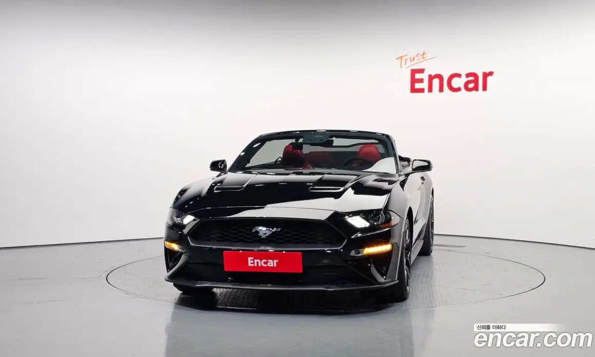 Ford Mustang 2020 2.3 автомат (гидро), фото 3