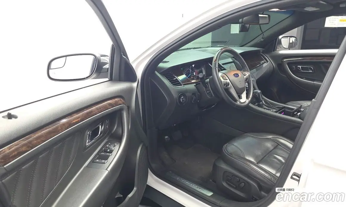 Ford Taurus 2017 2.0 автомат (гидро), фото 13