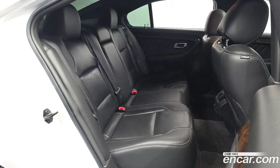 Ford Taurus 2017 2.0 автомат (гидро), фото 17