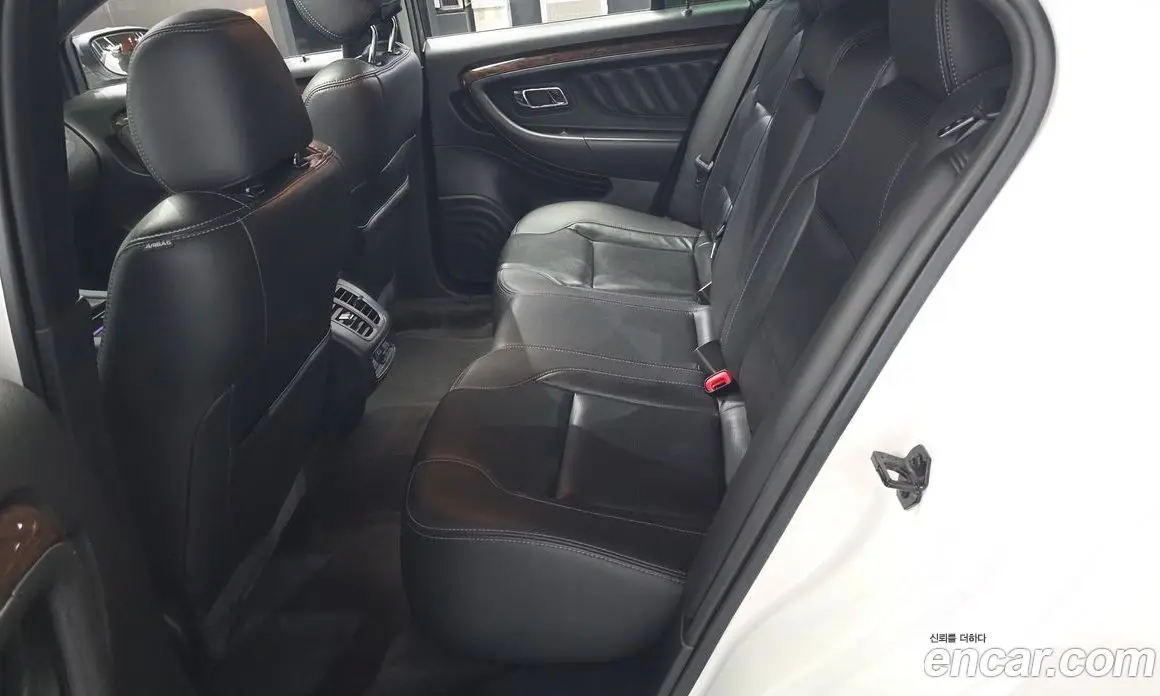 Ford Taurus 2017 2.0 автомат (гидро), фото 18