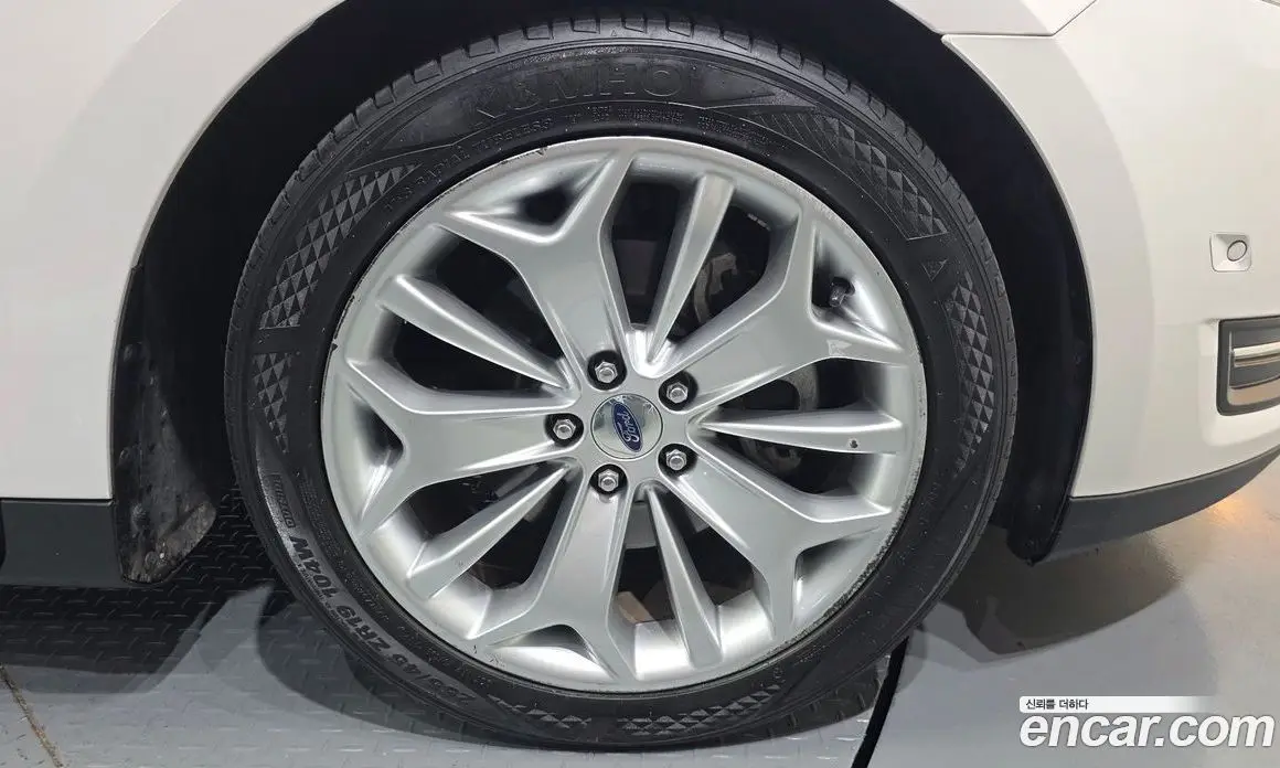 Ford Taurus 2017 2.0 автомат (гидро), фото 7