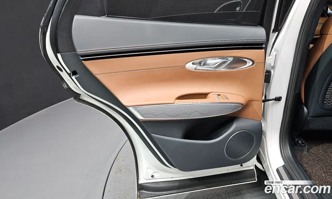 Genesis GV70 2022 2.5 автомат (гидро), фото 15