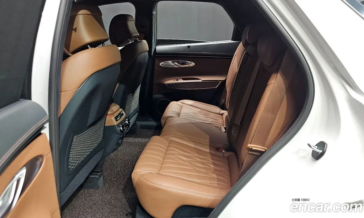Genesis GV70 2022 2.5 автомат (гидро), фото 16