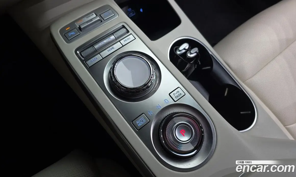 Genesis GV70 2022 0.1 автомат (гидро), фото 11