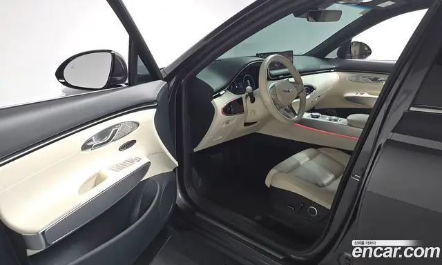 Genesis GV70 2022 0.1 автомат (гидро), миниатюра 12