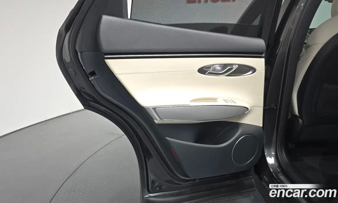 Genesis GV70 2022 0.1 автомат (гидро), фото 14