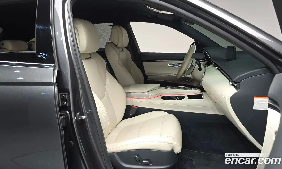 Genesis GV70 2022 0.1 автомат (гидро), фото 16