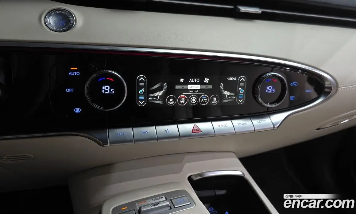 Genesis GV70 2022 0.1 автомат (гидро), фото 32