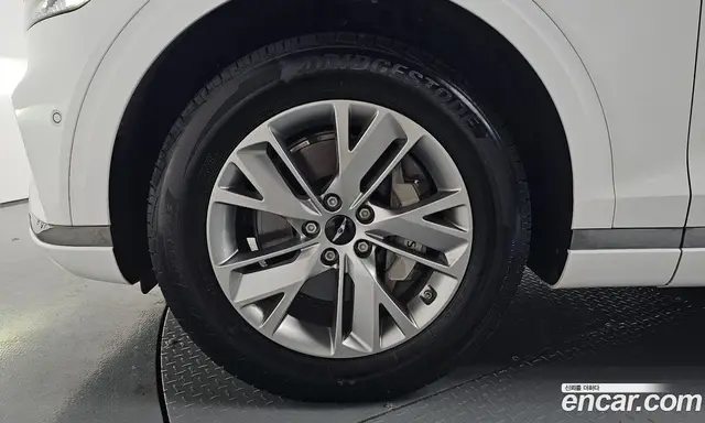 Genesis GV70 2024 2.5 автомат (гидро), миниатюра 4