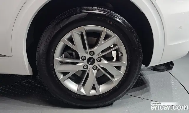 Genesis GV70 2024 2.5 автомат (гидро), миниатюра 6