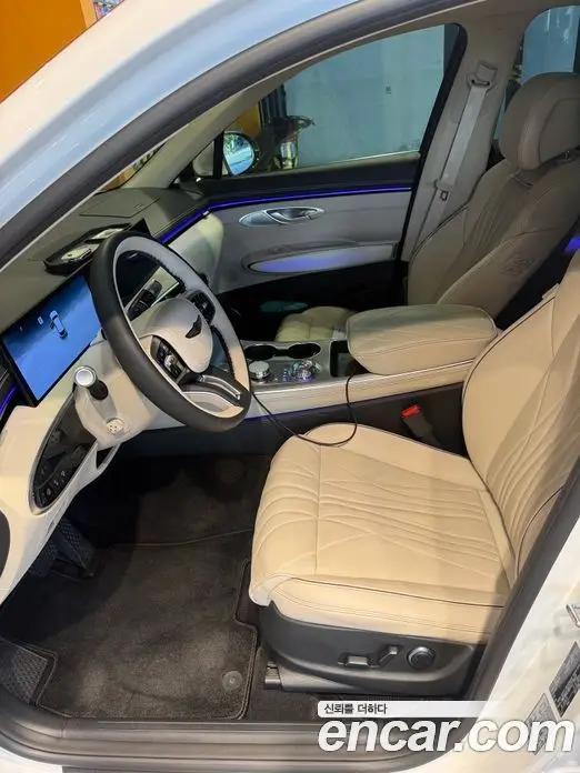 Genesis GV70 2026 2.5 автомат (гидро), фото 6