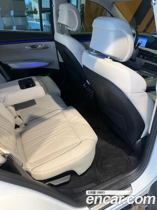 Genesis GV70 2026 2.5 автомат (гидро), миниатюра 7