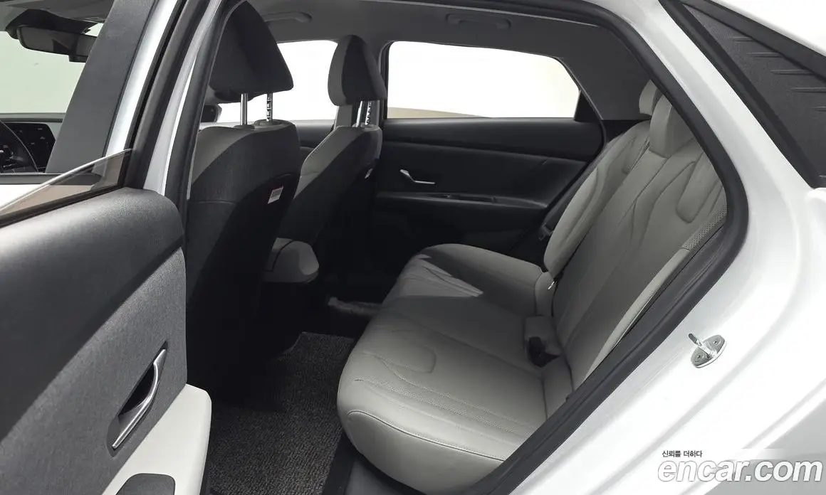 Hyundai Avante 2020 1.6 автомат (гидро), фото 12