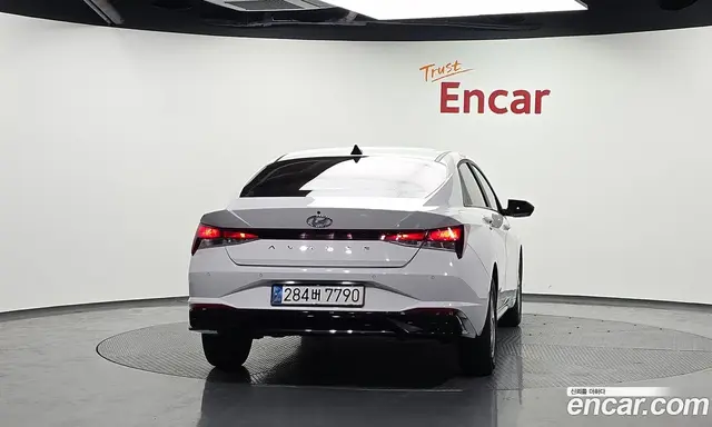 Hyundai Avante 2020 1.6 автомат (гидро), миниатюра 4