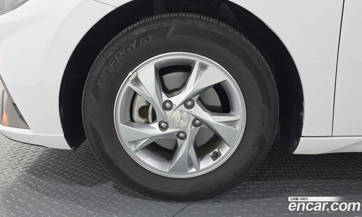 Hyundai Avante 2020 1.6 автомат (гидро), фото 5