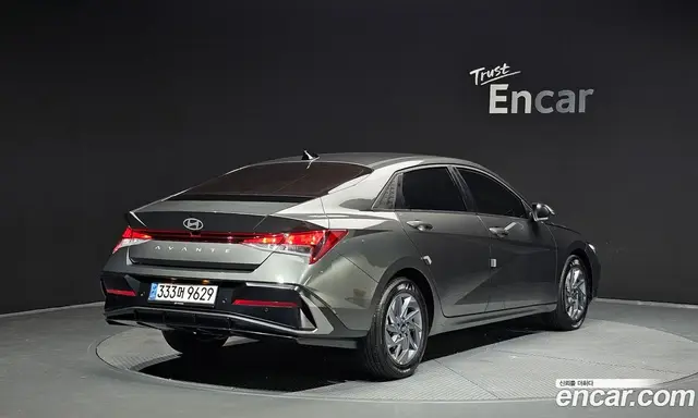 Hyundai Avante 2023 1.6 автомат (гидро), миниатюра 2