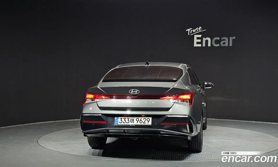 Hyundai Avante 2023 1.6 автомат (гидро), фото 4